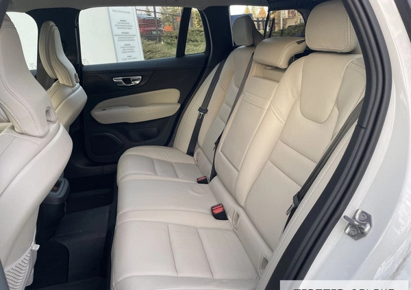 Volvo V60 Cross Country cena 144900 przebieg: 128990, rok produkcji 2019 z Warszawa małe 596